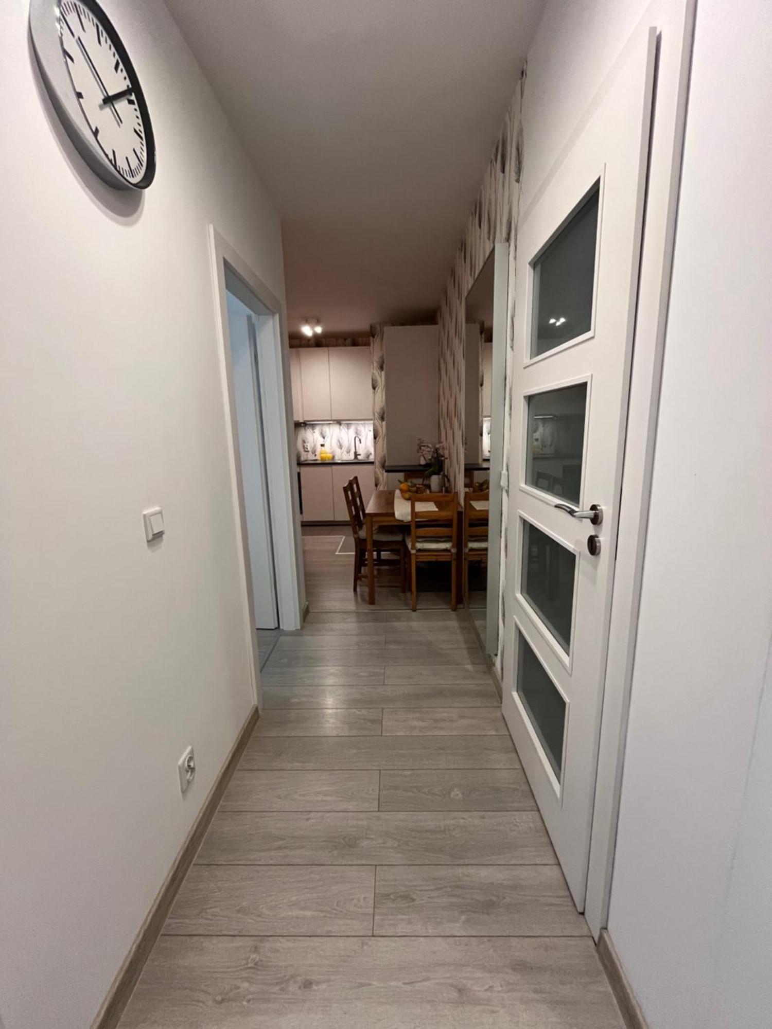 Family House By The River Odra -Panoramic Terrace - 3Room Apartment With 2 Separate Bedrooms And 2 Balconies By Wroapart-Pl- Perfect For Family & Business Stays 弗罗茨瓦夫 外观 照片