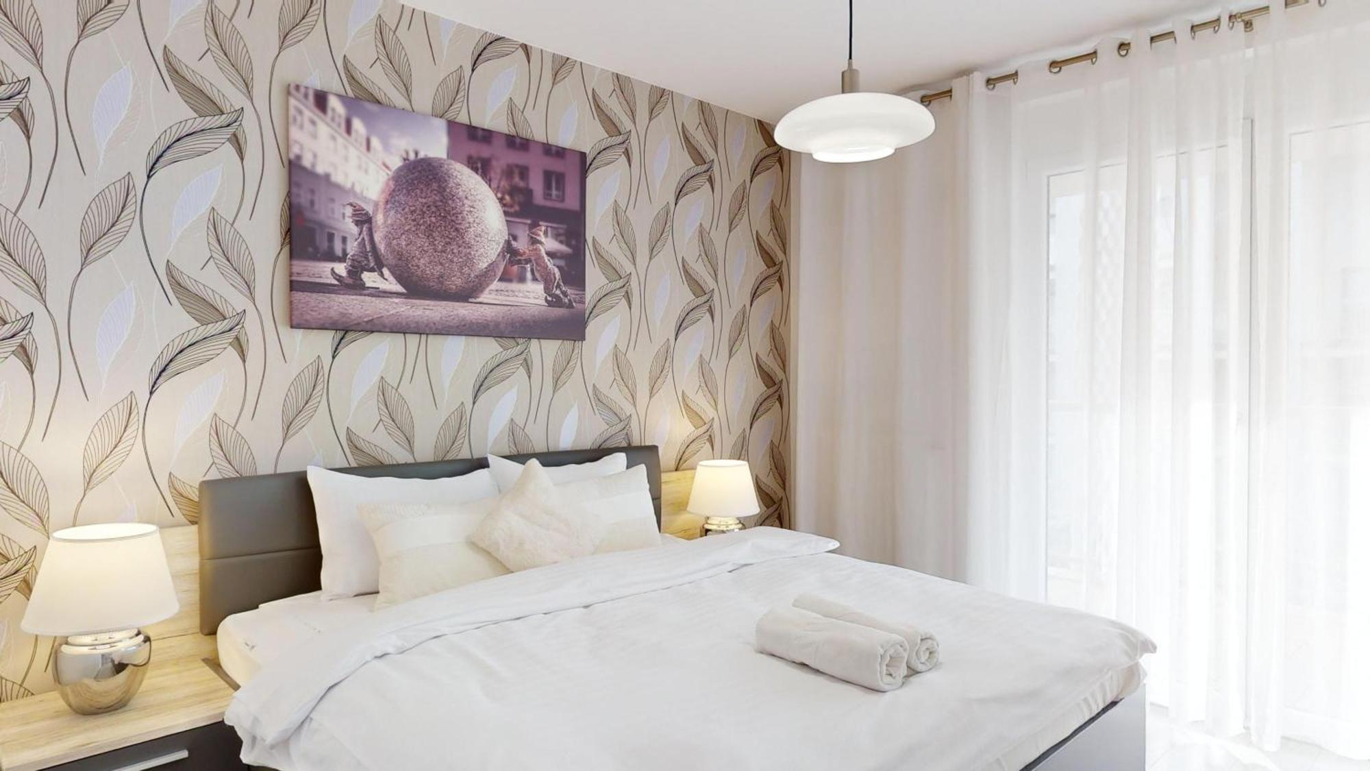 Family House By The River Odra -Panoramic Terrace - 3Room Apartment With 2 Separate Bedrooms And 2 Balconies By Wroapart-Pl- Perfect For Family & Business Stays 弗罗茨瓦夫 外观 照片