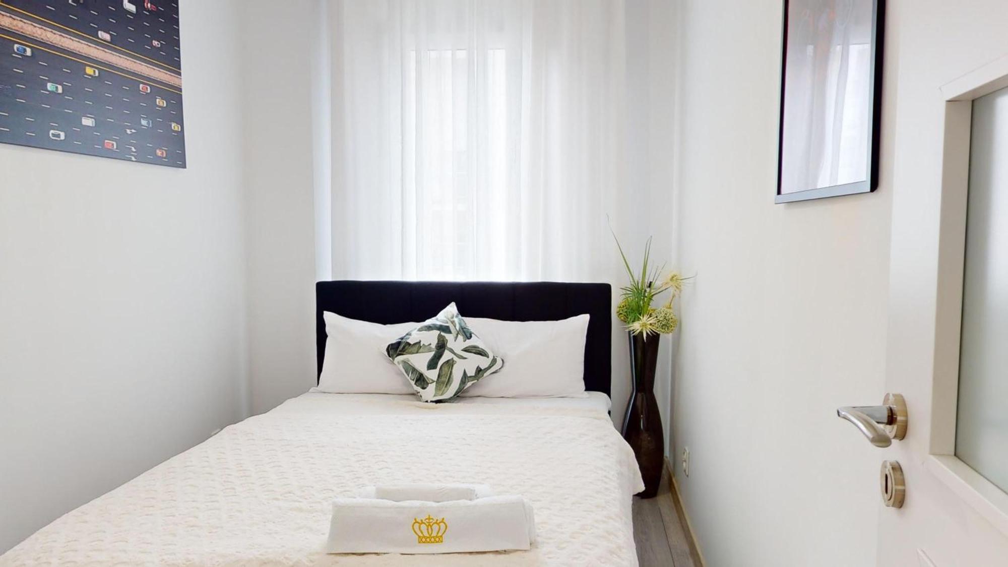 Family House By The River Odra -Panoramic Terrace - 3Room Apartment With 2 Separate Bedrooms And 2 Balconies By Wroapart-Pl- Perfect For Family & Business Stays 弗罗茨瓦夫 外观 照片
