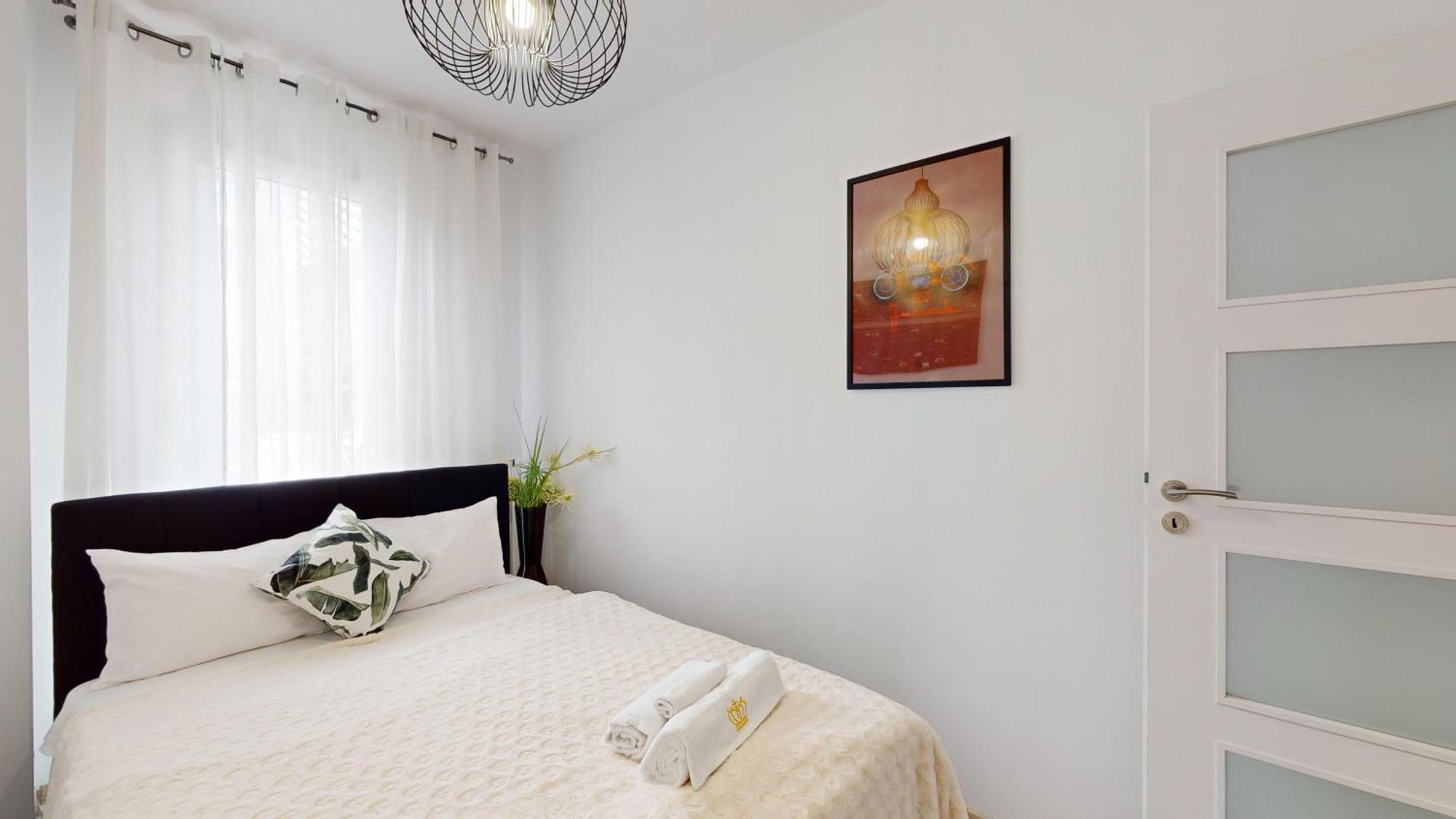 Family House By The River Odra -Panoramic Terrace - 3Room Apartment With 2 Separate Bedrooms And 2 Balconies By Wroapart-Pl- Perfect For Family & Business Stays 弗罗茨瓦夫 外观 照片